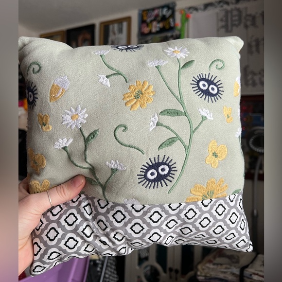 Tooth Fairy Pillow - Soot Sprite Totoro - Picture 2 of 12